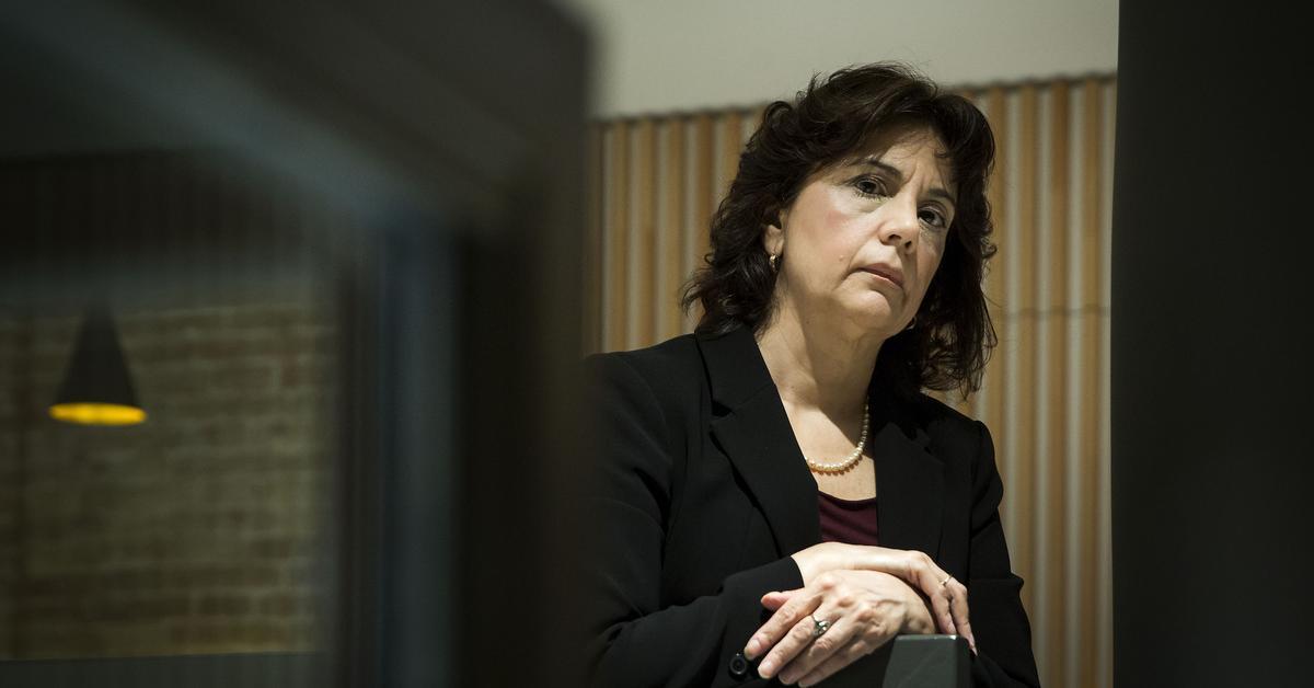 Filòsofa, assagista i columnista, ensenya filosofia a la Sapienza Università de Roma. Donatella Di Cesare (Roma, 1956), batalla des de fa anys contra l’extrema dreta des...
