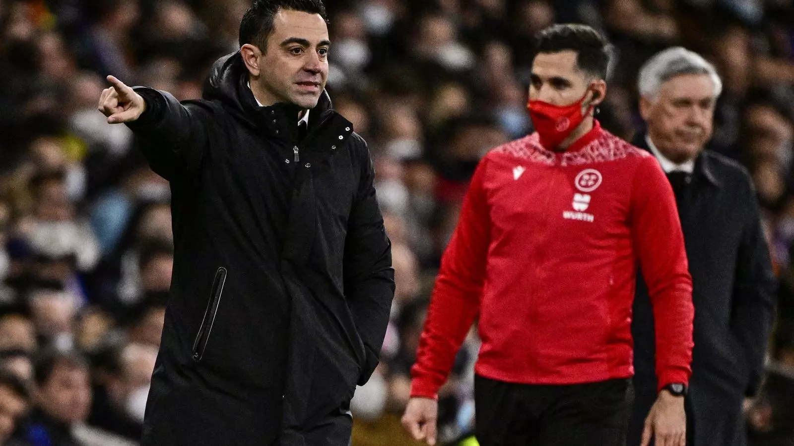 Xavi durant el partit al Santiago Bernabéu
