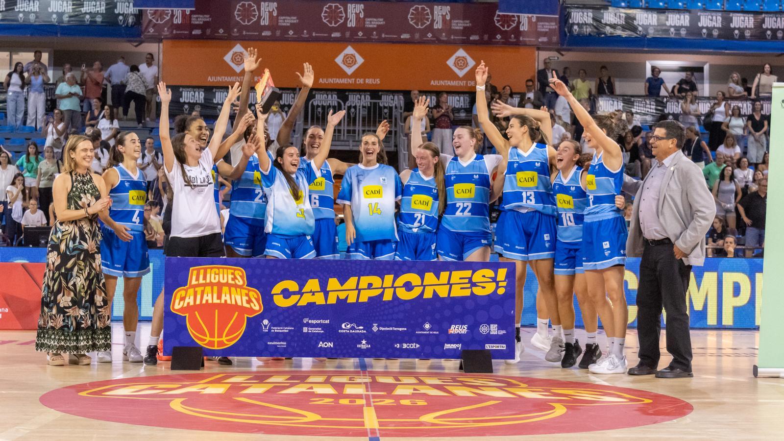 The Cadí La Seu lifting the title in Reus.