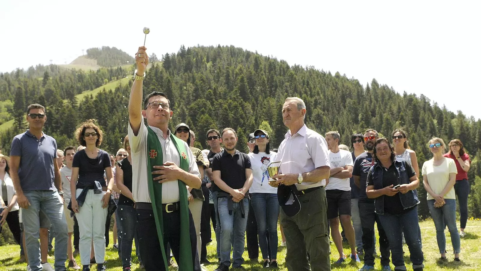 La benedicció de les guardes comunes. / SFGA