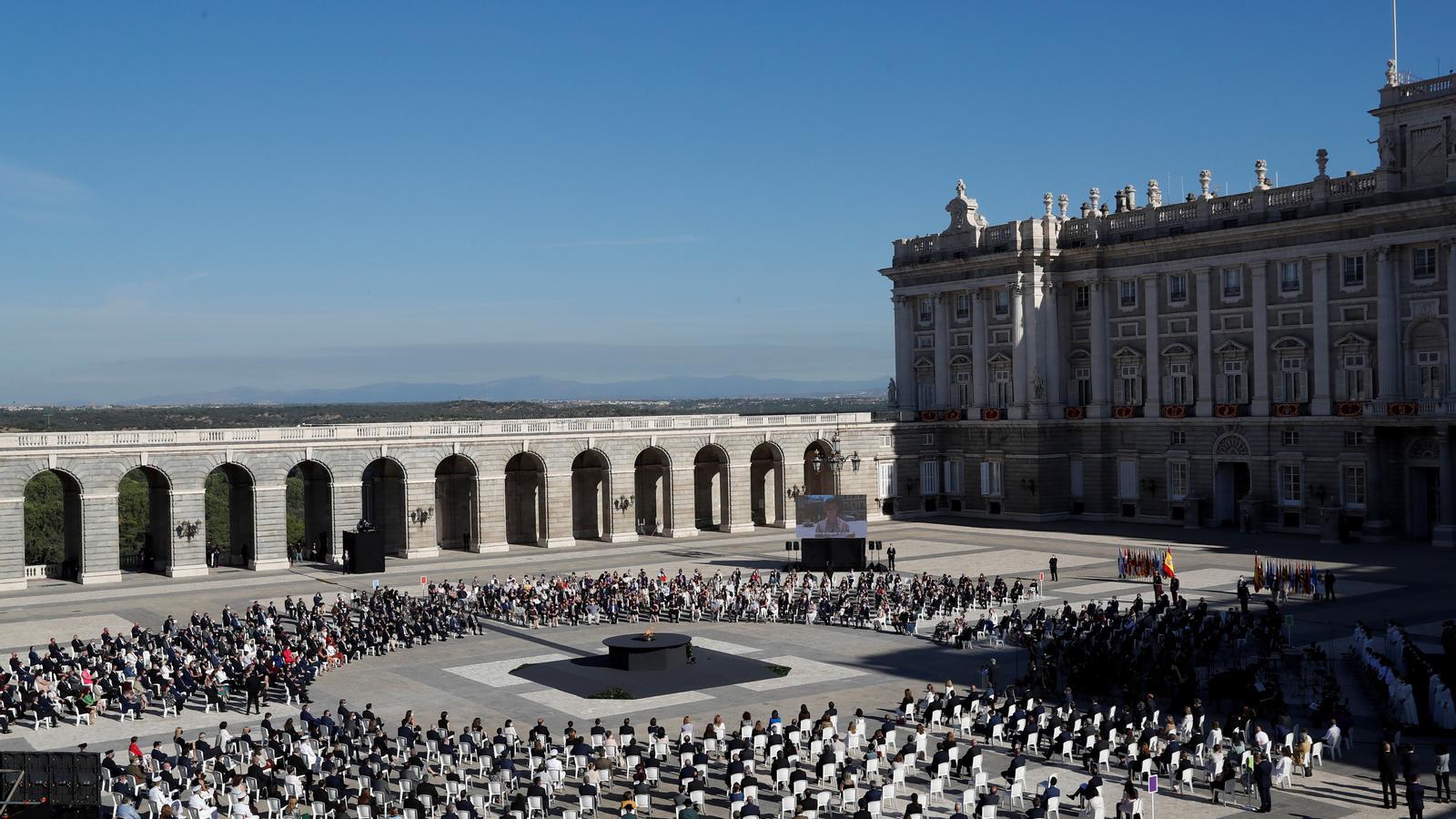 Segon homenatge d'estat a les víctimes del covid-19 al Palau Reial de Madrid.