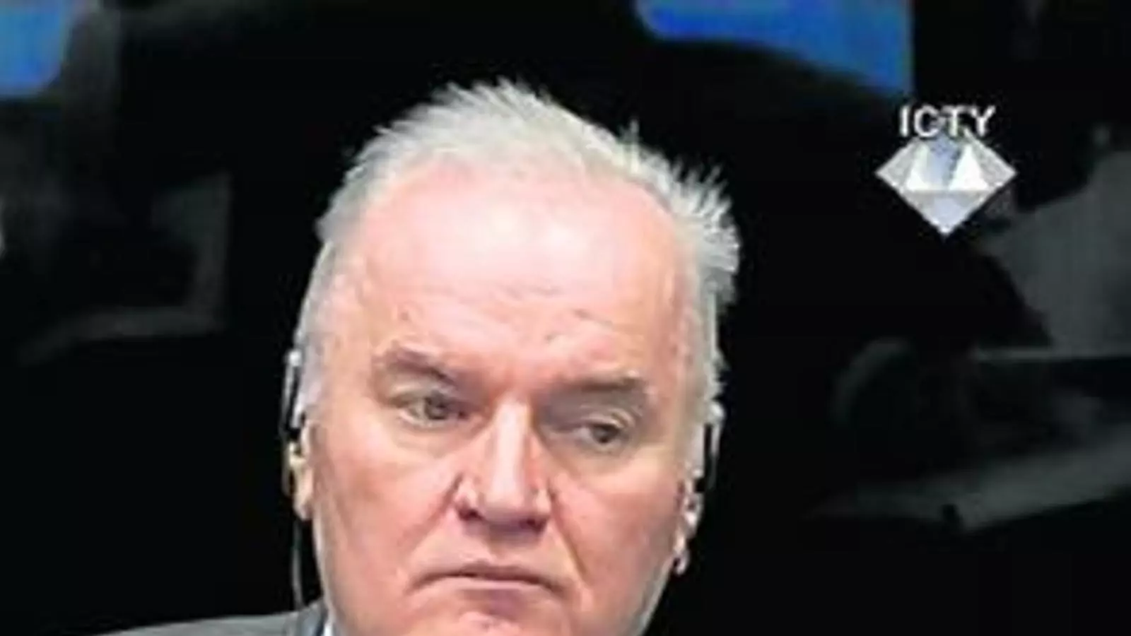 Mladic es nega a declarar en el judici contra Karadzic