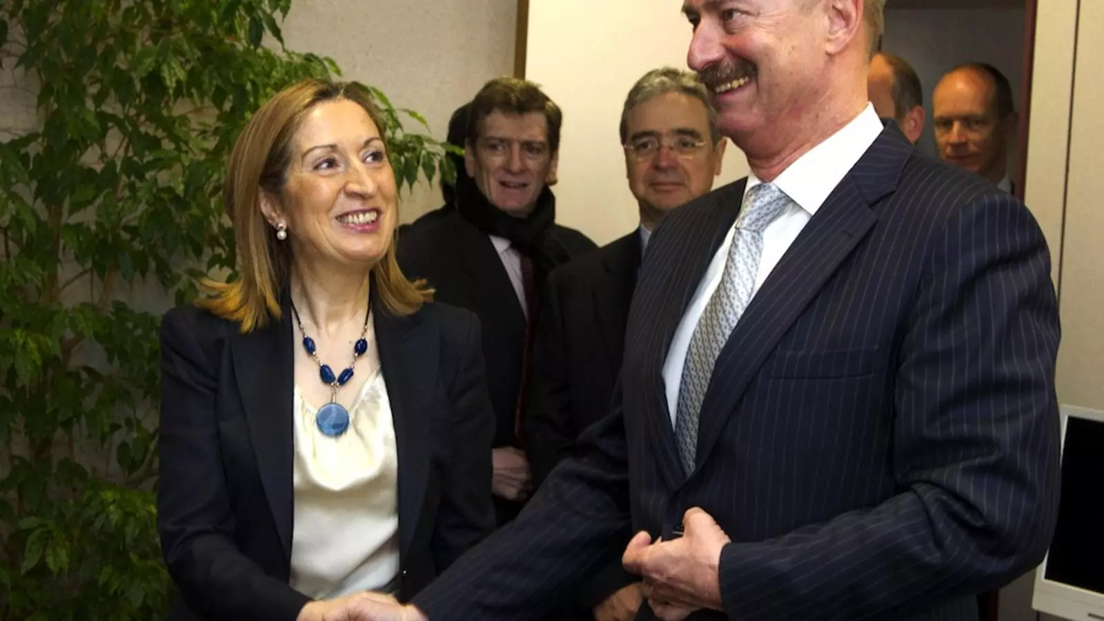 La ministra Ana Pastor amb el comissari Siim Kallas