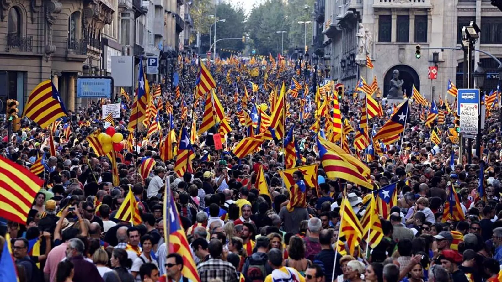 Manifestació independentista a la Via Laietana de Barcelona l'11 de setembre de 2012