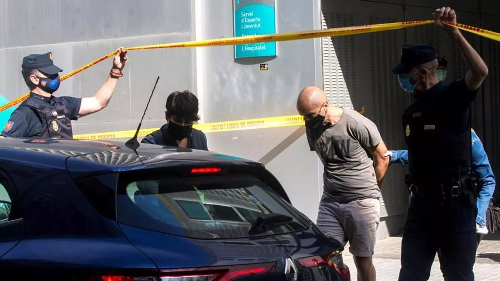 Detenció del president del Consell Esportiu de l'Hospitalet, Eduard Galí, per part de la Policia Nacional