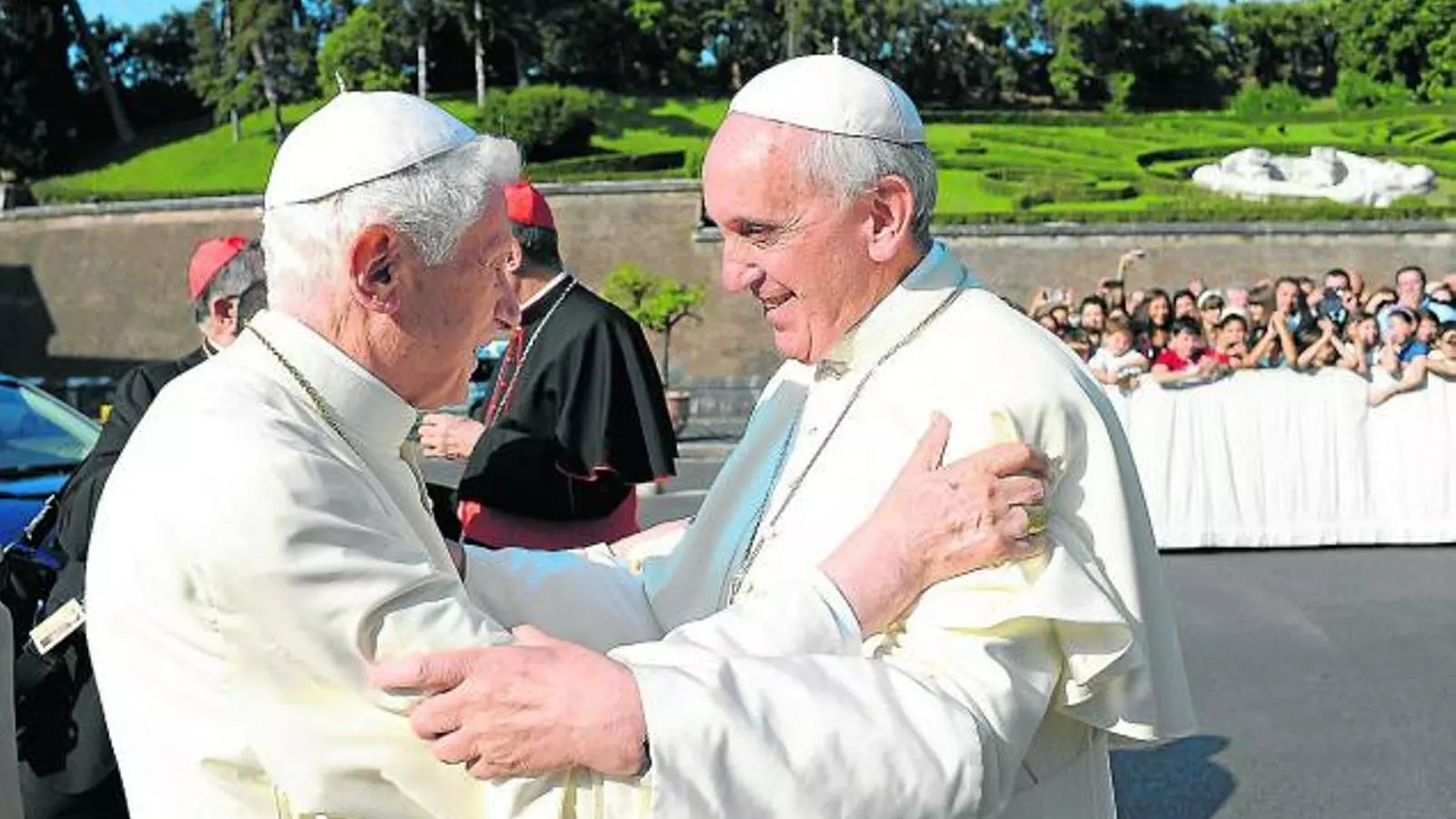 L'encíclica de Francesc ja no veu "indissoluble" el matrimoni