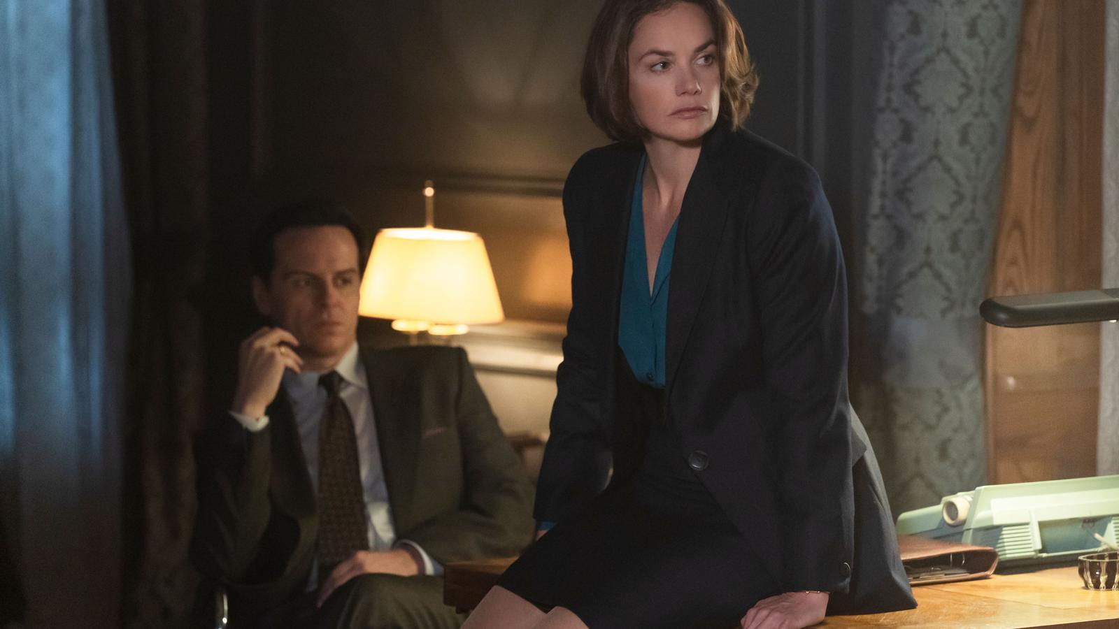 Andrew Scott i Ruth Wilson, a la pel·lícula 'Oslo'