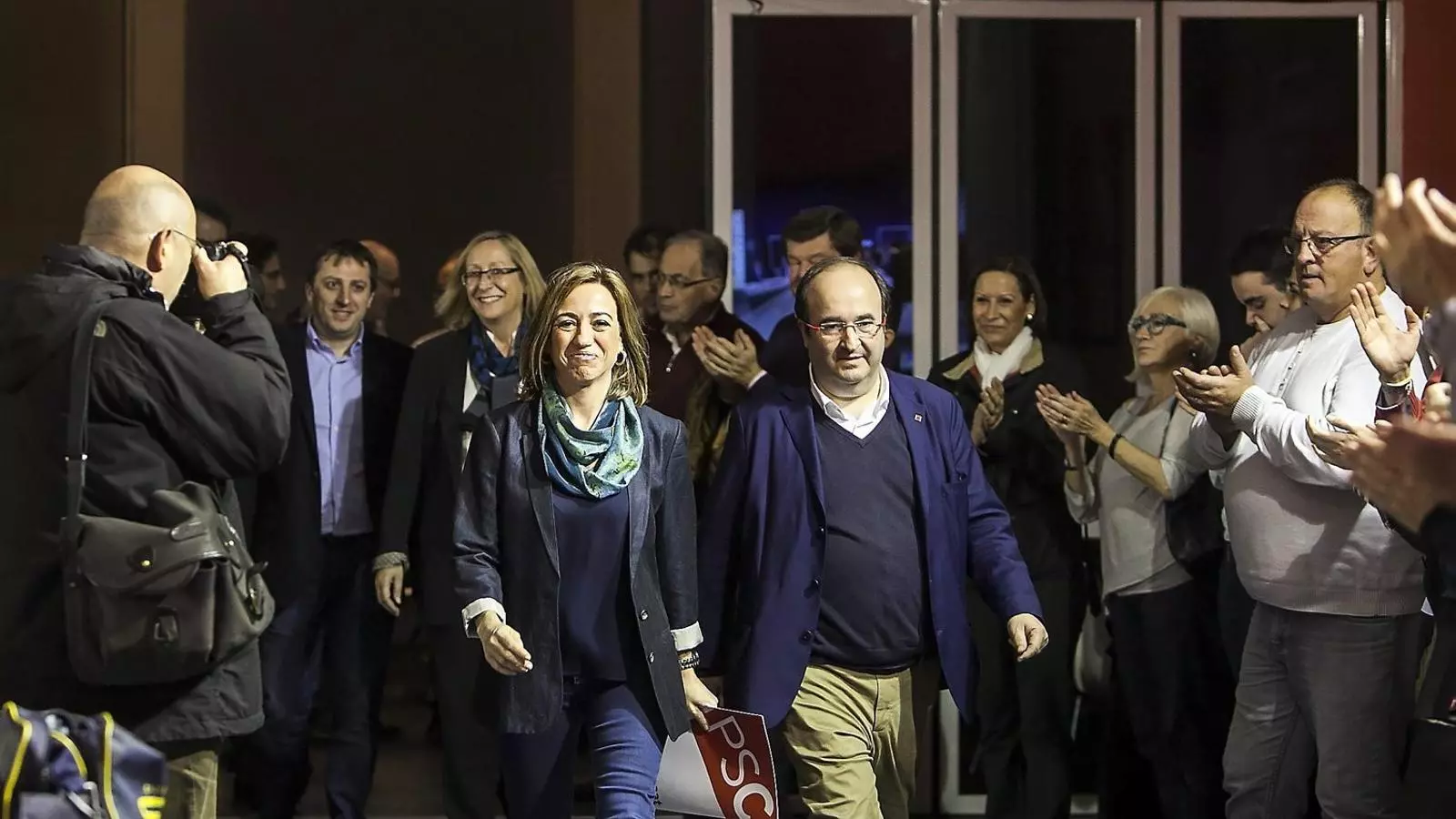 “Ni taronges ni blaus, cal fer fora la dreta”, deia Chacón en campanya. Mique Iceta justifica ara l’entesa amb Ciutadans.