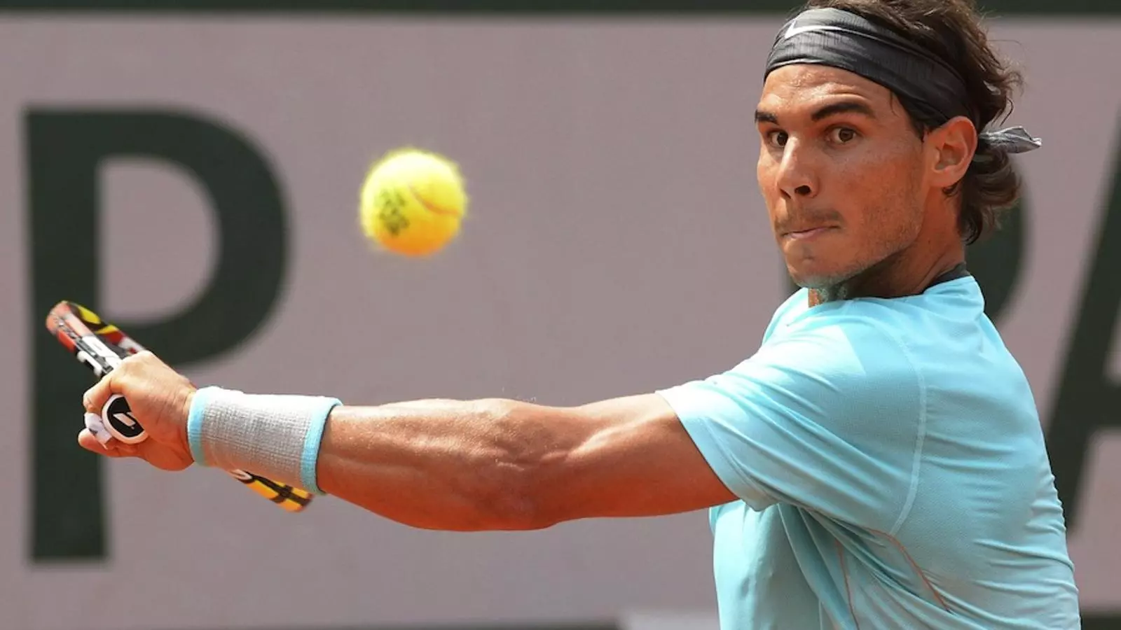 Rafa Nadal ha superat Dusan Lajovic i s'ha classificat per als quarts de Roland Garros / CAROLINE BLUMBERG / EFE