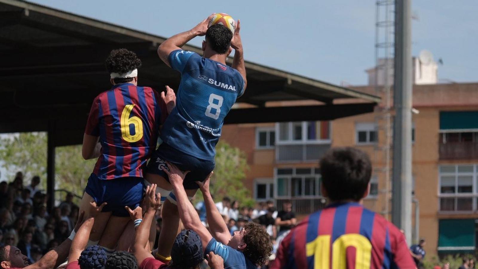 Una imagen del derbi Santboiana-Barça de rugby