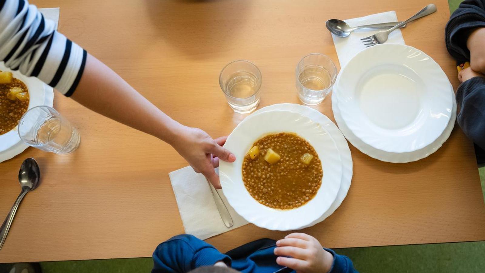Lentil dish in a school canteen.