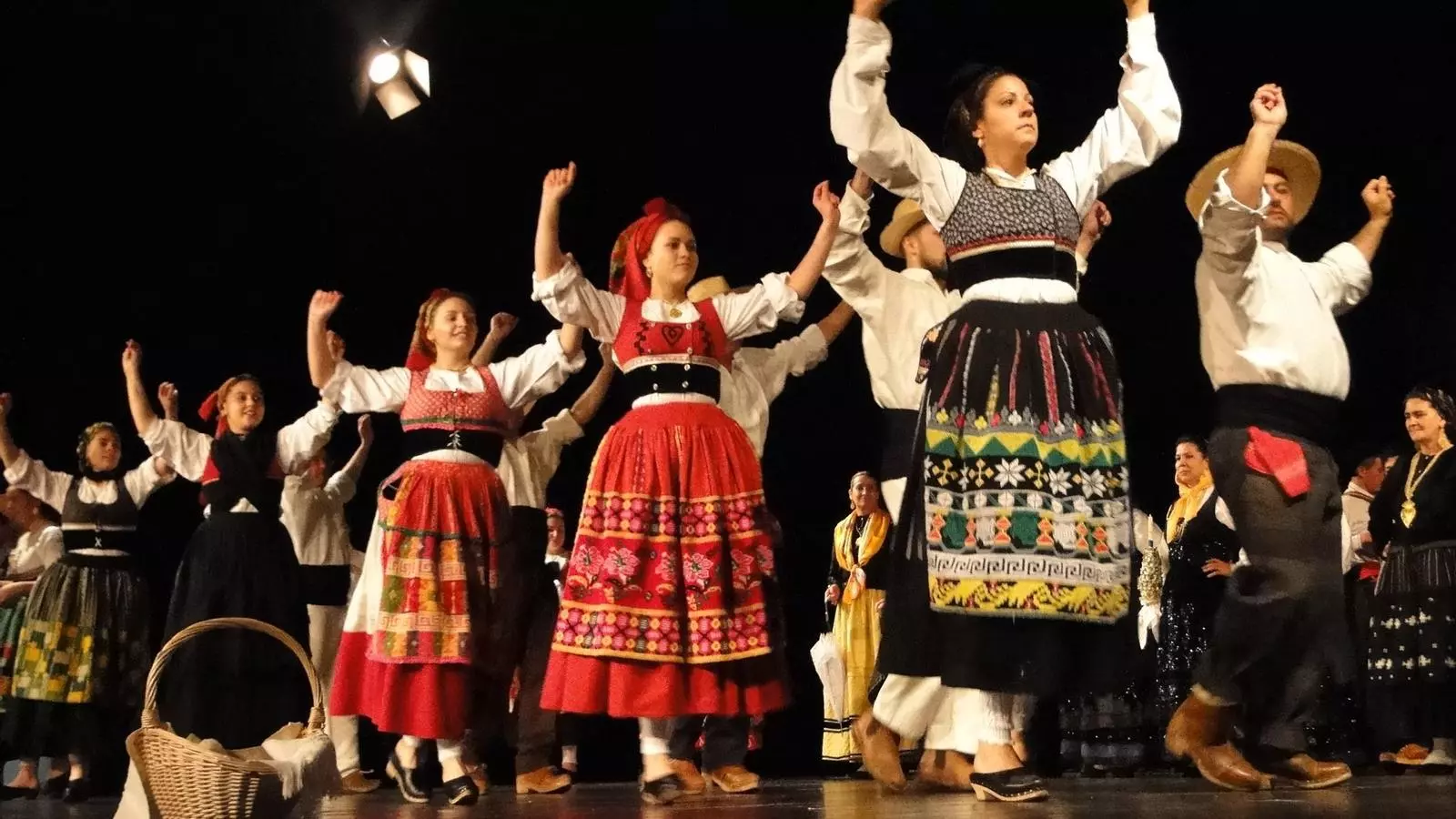 Un concert i un festival de folklore per celebrar el 20è aniversari de la Casa de Portugal