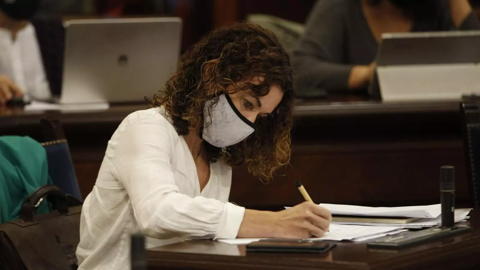 La consellera d'hisenda, Rosario Sánchez, aquest dimarts en el Parlament.