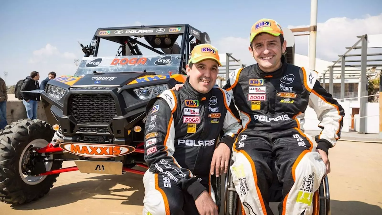 Isidre Esteve, amb el seu copilot, Chema Villalobos / FÉLIX ROMERO