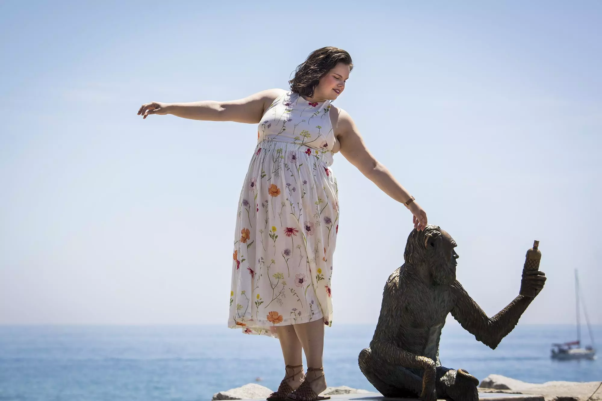 Cristina Haro, a la platja de Badalona