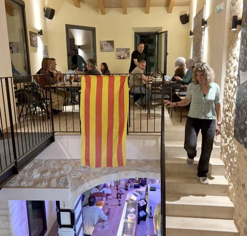 L'establiment per dins