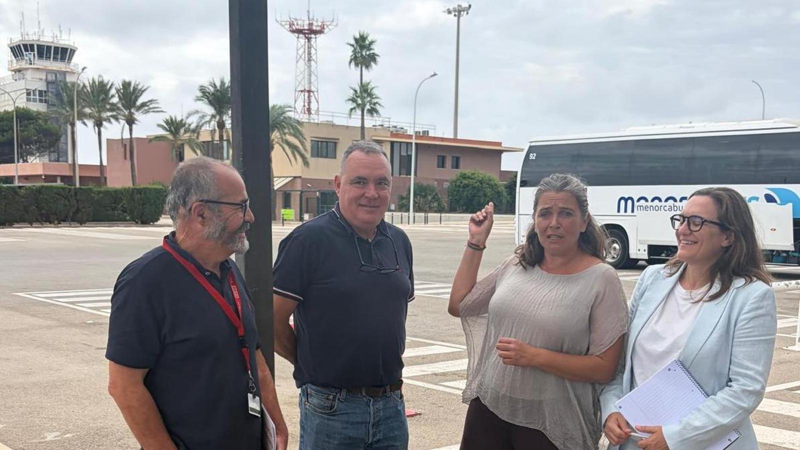 El controladorsa que han denunciat les deficiències.