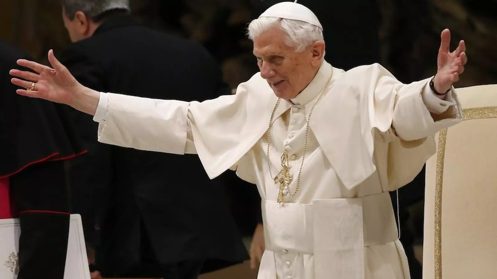 Benet XVI, en l'audiència d'aquest dimecres al Vaticà / REUTERS