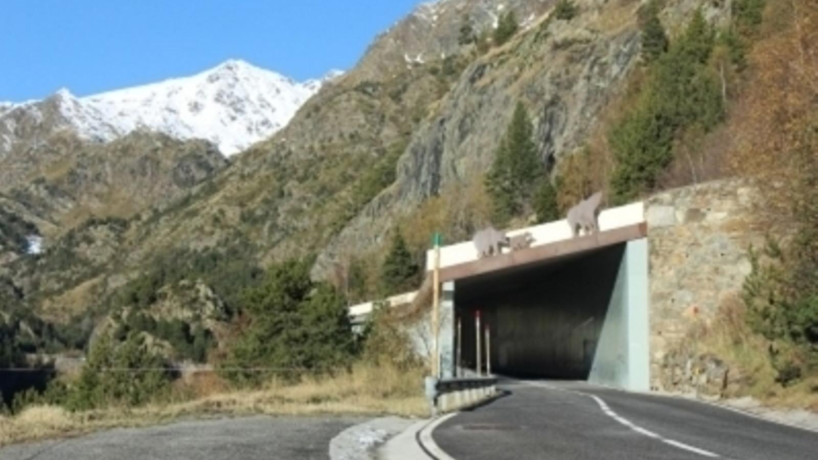 Una de les dues galeries actuals a la carretera d'Arcalís