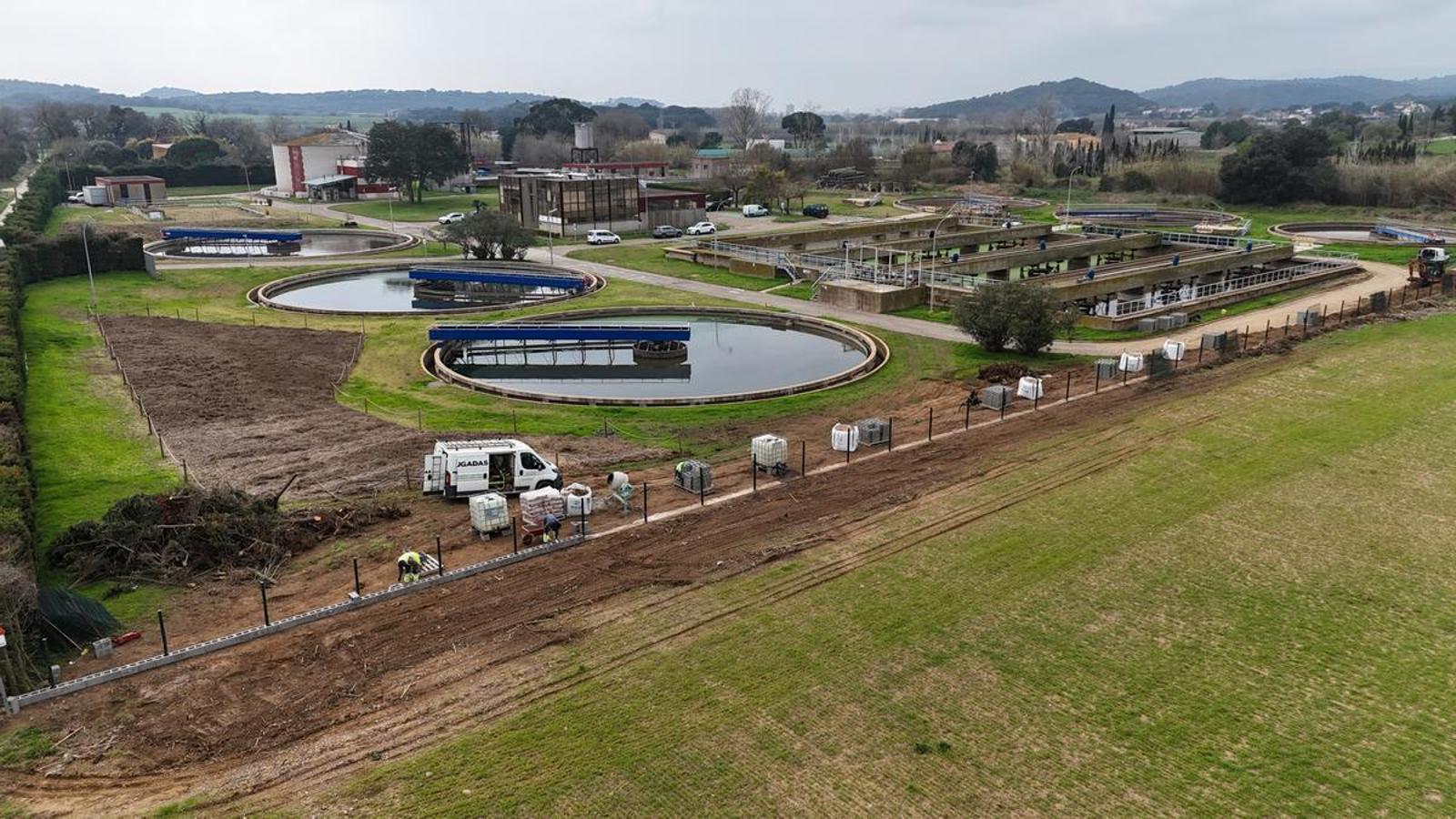 The Palamós wastewater treatment plant during repair works this winter.