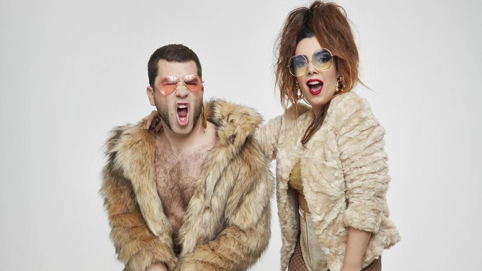 Víctor F. Clares and Tania Lozano in an image of the group Ladilla Rusa.