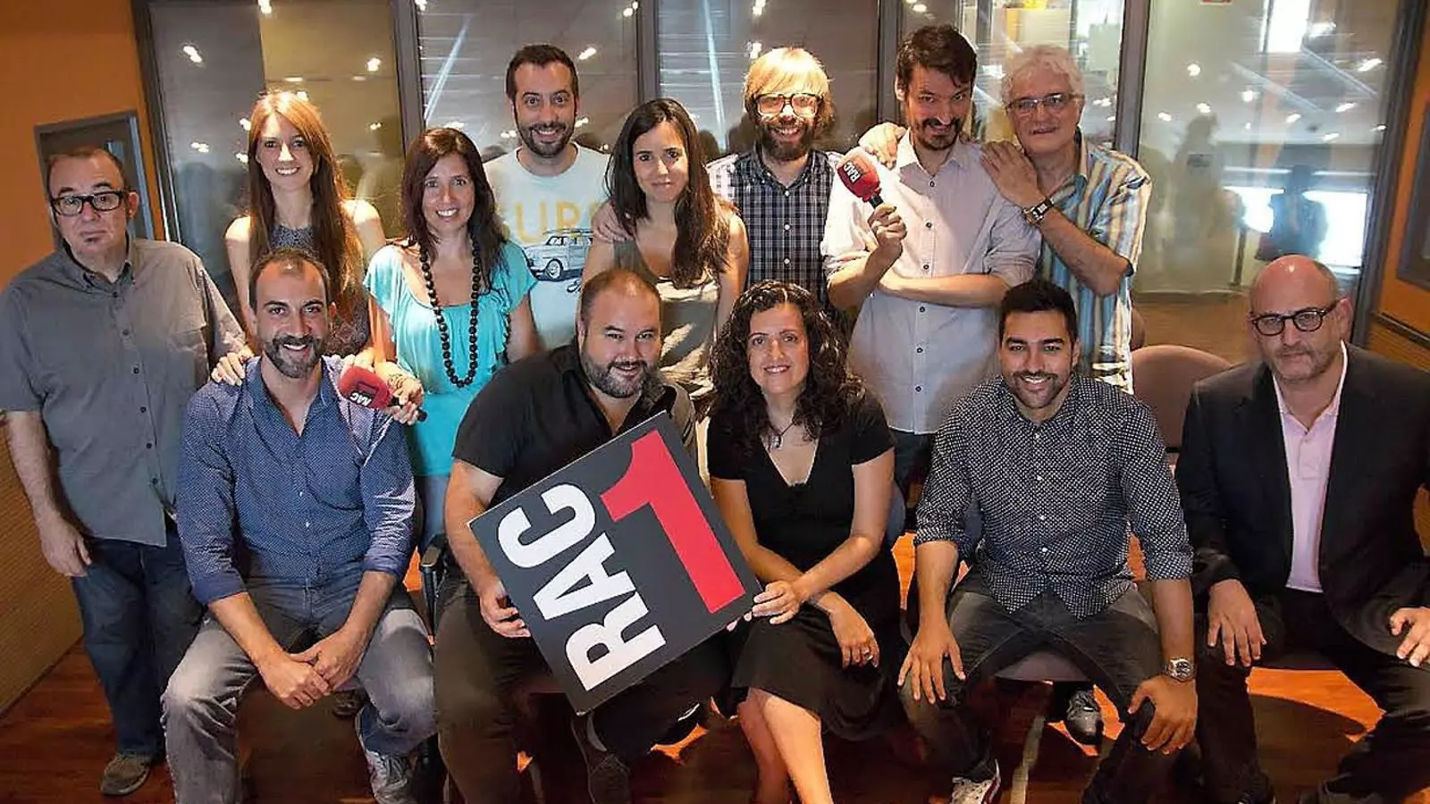 Jordi Armenteras i Núria Riquelme prenen avui les regnes de RAC1