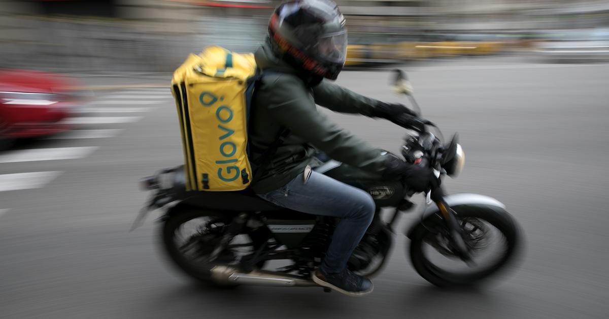 Digital Worker Risks: Stay Protected