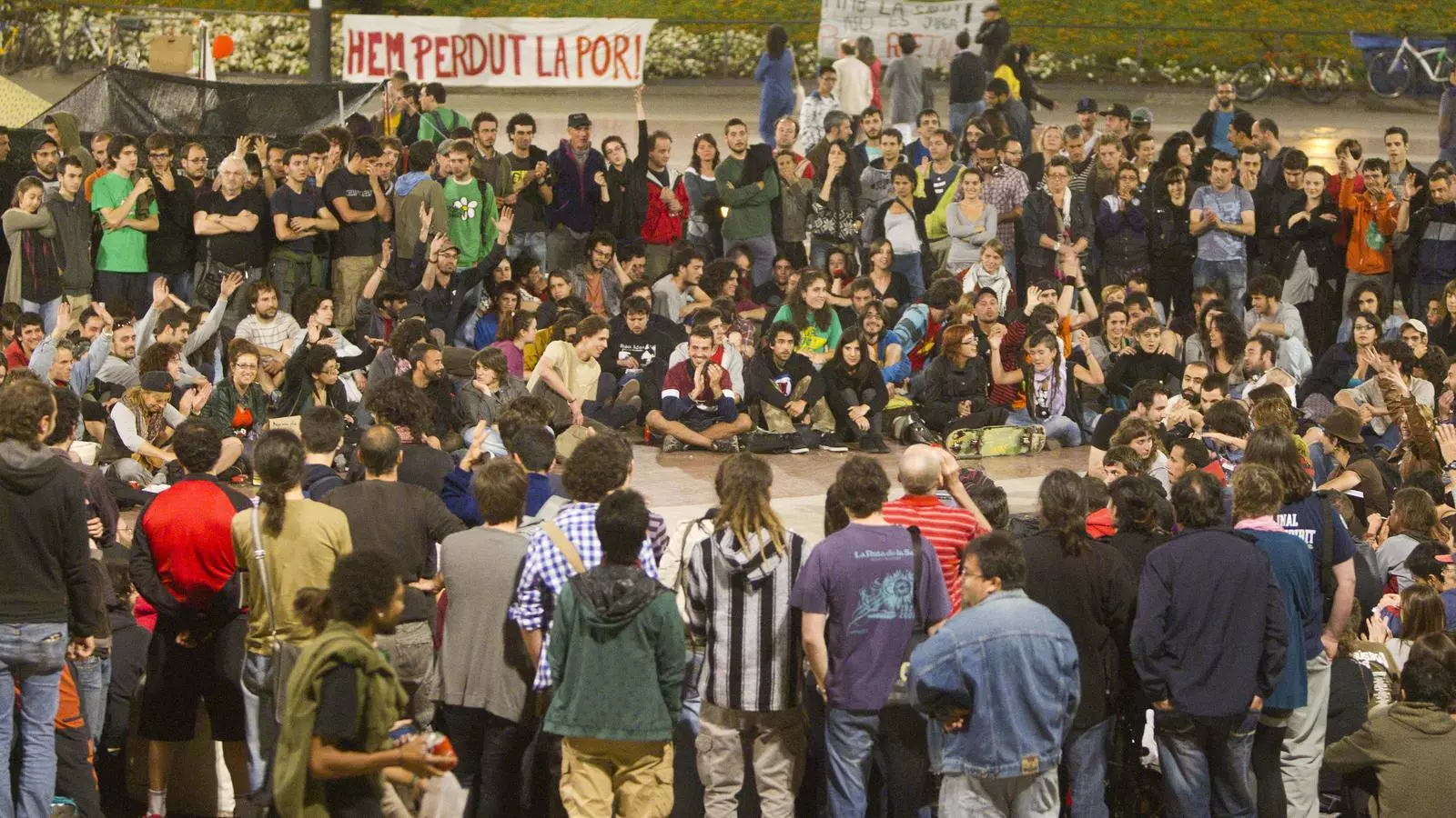 Assembly of 15-M at Plaça Catalunya, May 18, 2011.