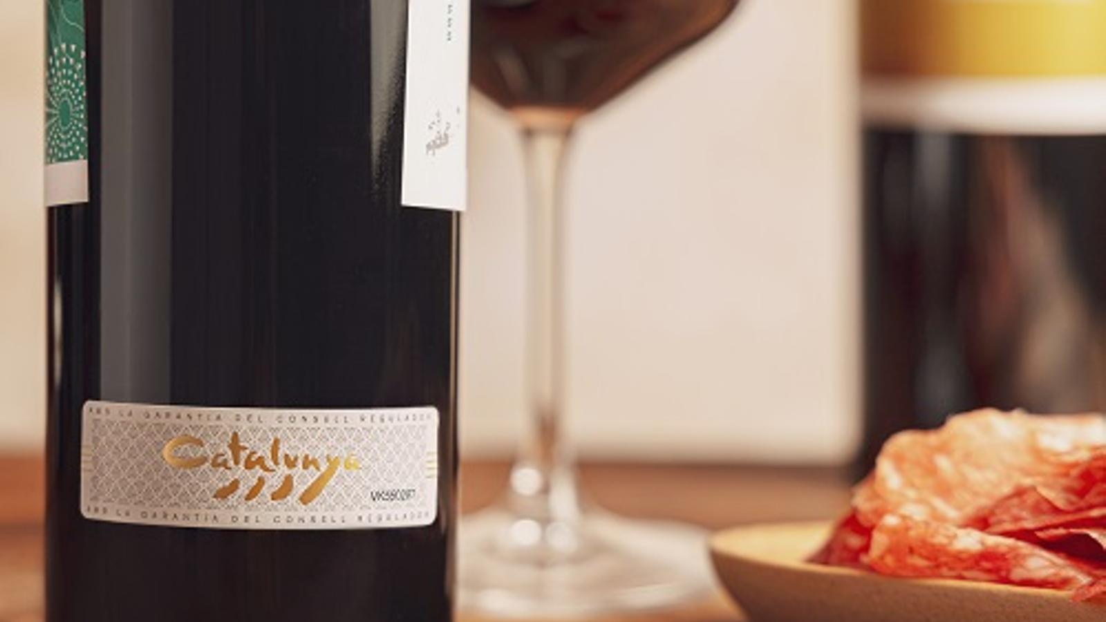A bottle of wine from the DO Catalunya