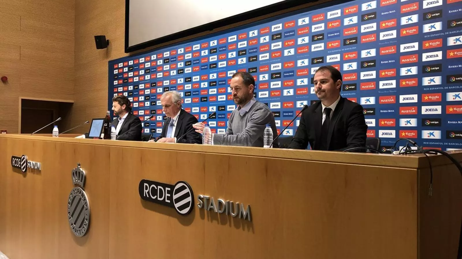 Carlos García Pont, Òscar Perarnau i Jordi Lardín, durant la roda de premsa