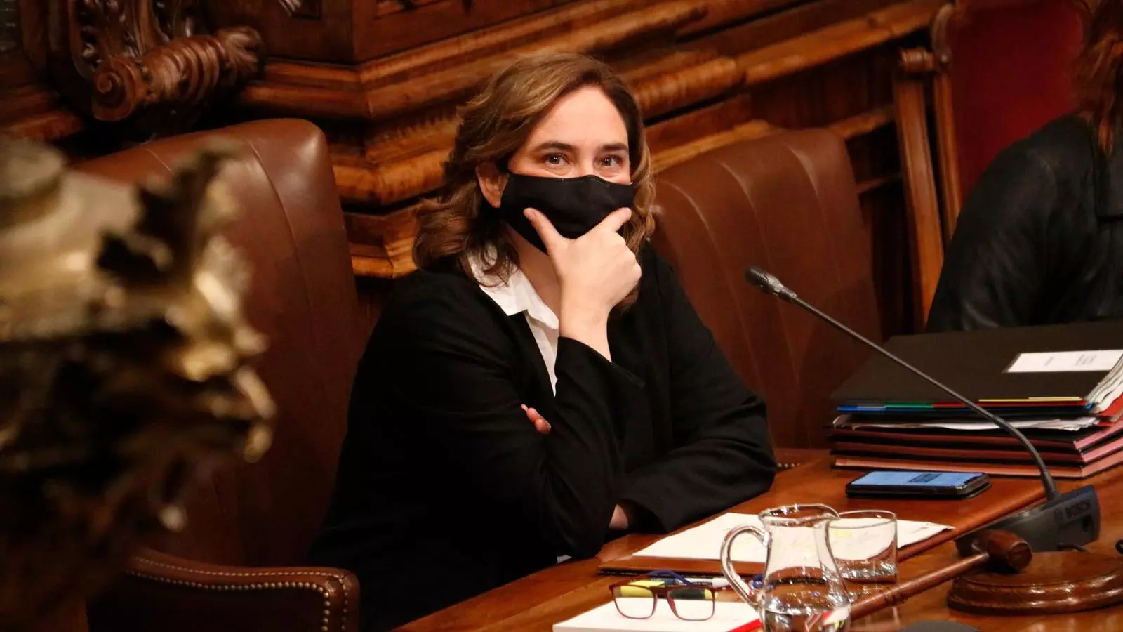 Ada Colau en el plenario municipal de este viernes