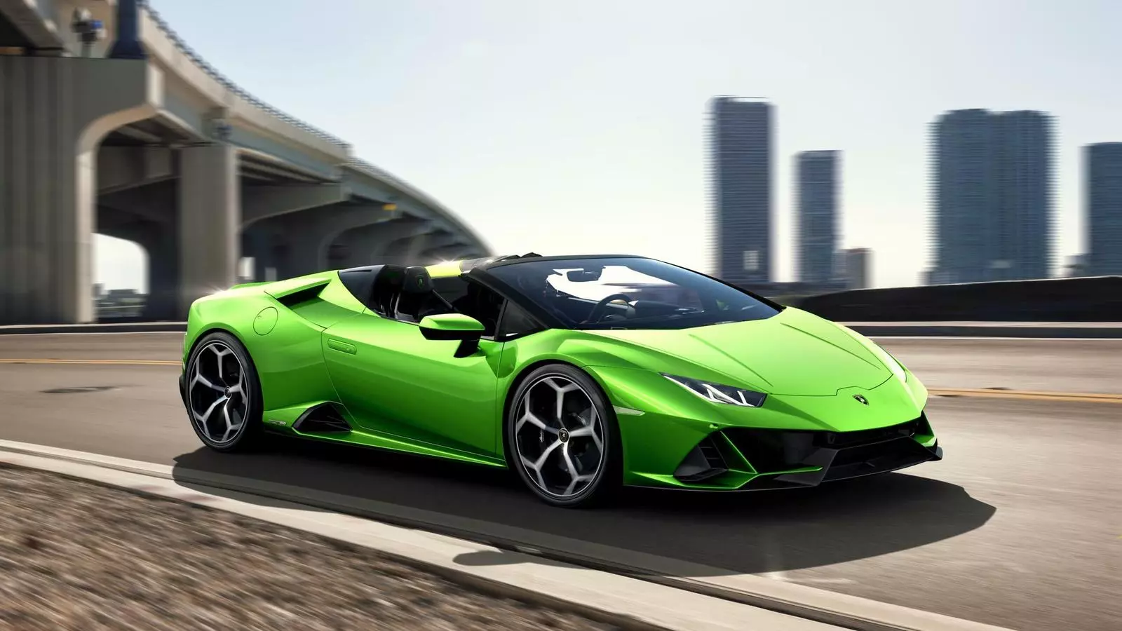 Lamborghini Huracán EVO Spyder, postureig a cel obert