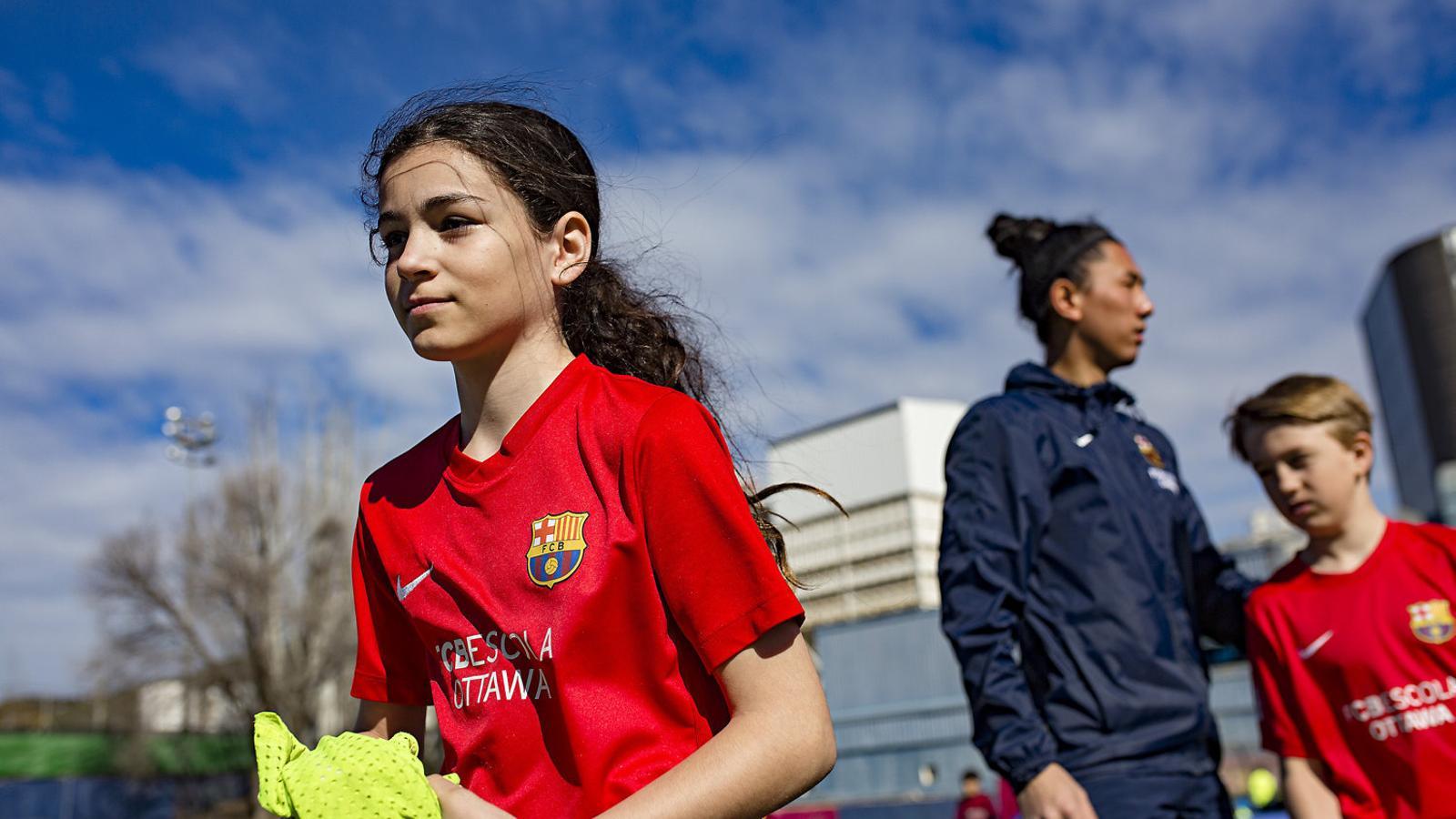 Renée, la nena del Barça que ha conegut els seus orígens catalans