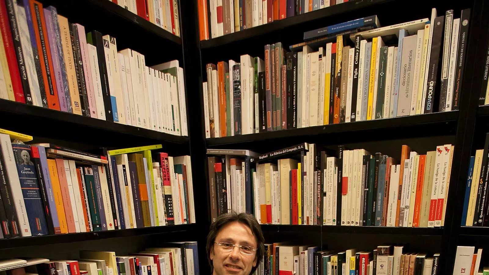 David Viñas va dedicar 600 pàgines a la seva anàlisi dels bestsellers. L'estudi sobre l'autoajuda en té 230. "No dóna tant de si", diu.
