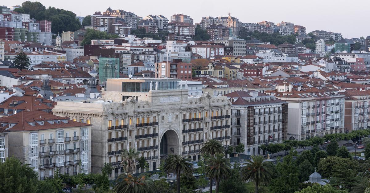 Banco Santander lights a cultural lighthouse