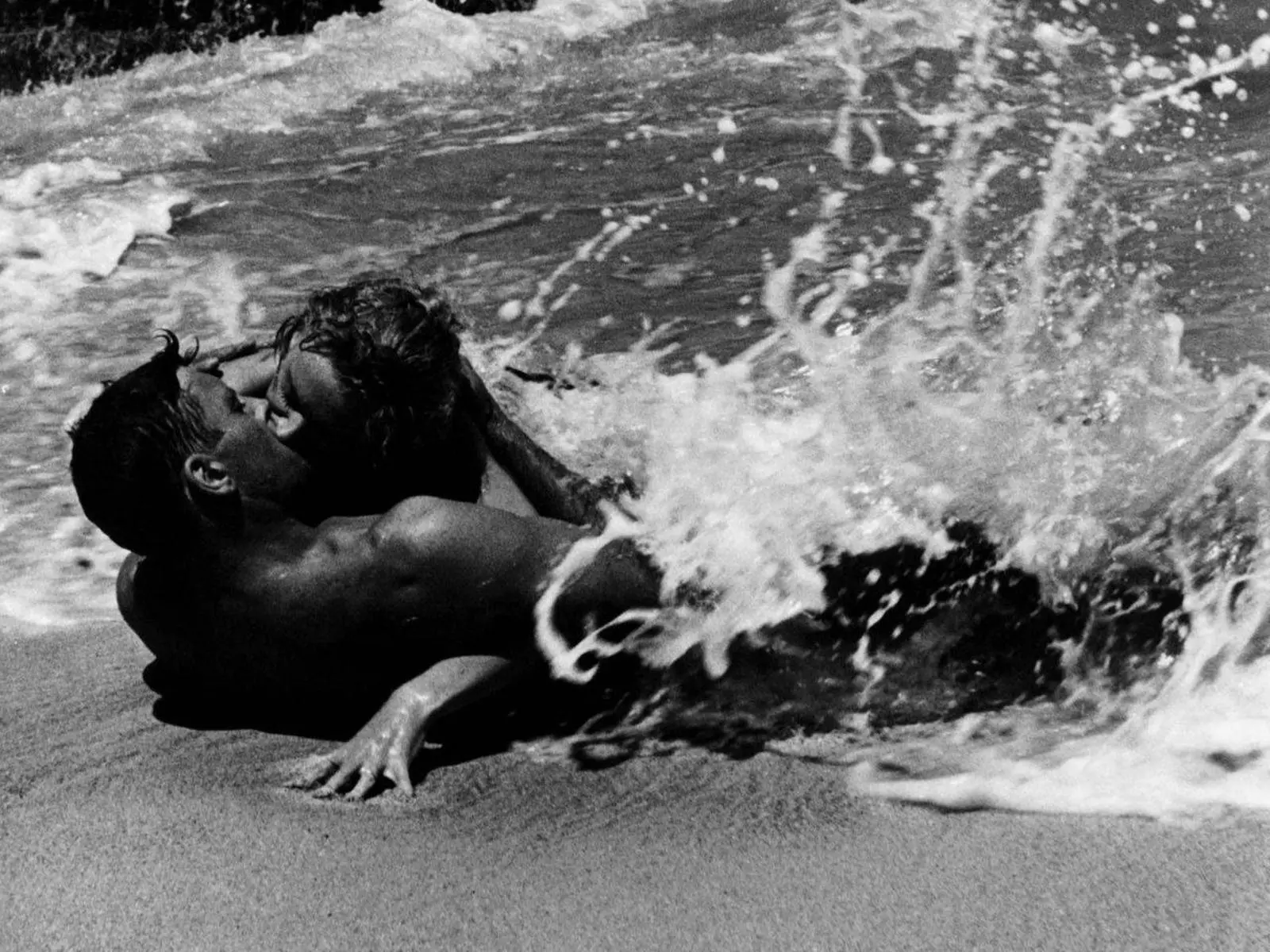 Deborah Kerr i Burt Lancaster a 'D'aquí a l'eternitat'
