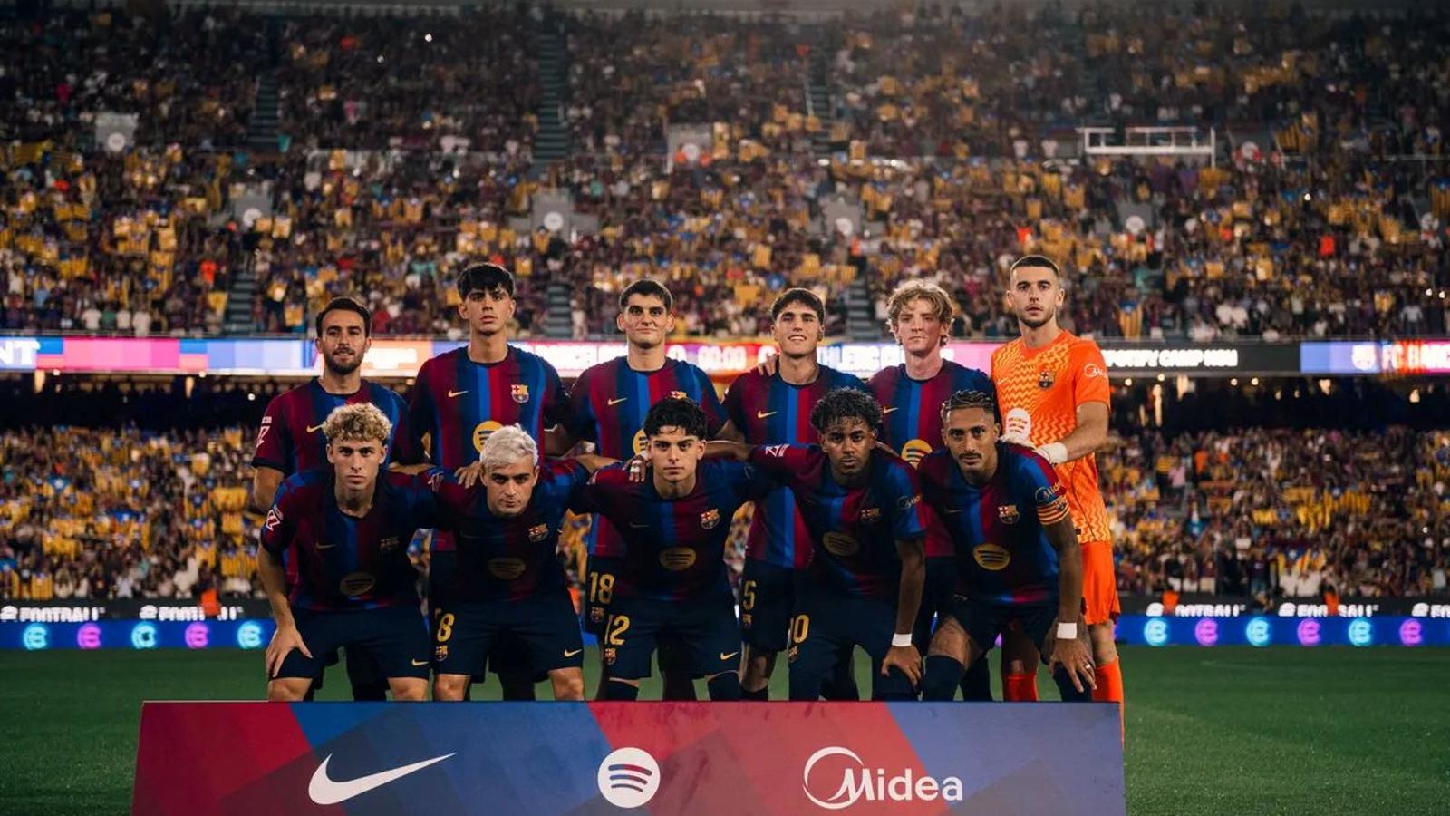Lamine Yamal, Marc Bernal, Pau Cubarsí and Xavi Espart starters with the first team of Barça