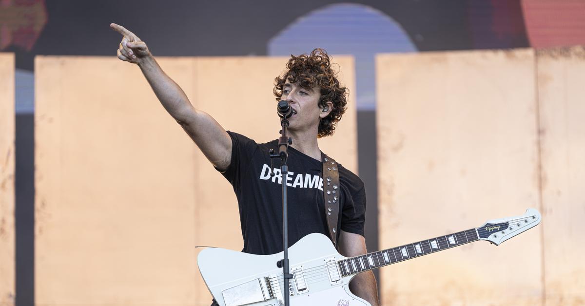 El concert que obre el Primavera Sound sol ser una deferència del festival a algun artista local. Si l’any passat era Llum qui trencava el gel, aquest any ha estat Ouine...