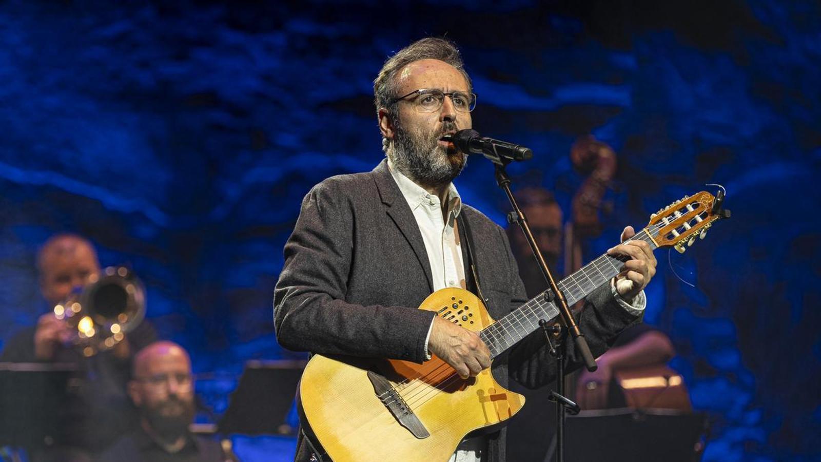 Roger Mas at the Greek Theatre, in the concert with the Cobla Sant Jordi Ciutat de Barcelona.