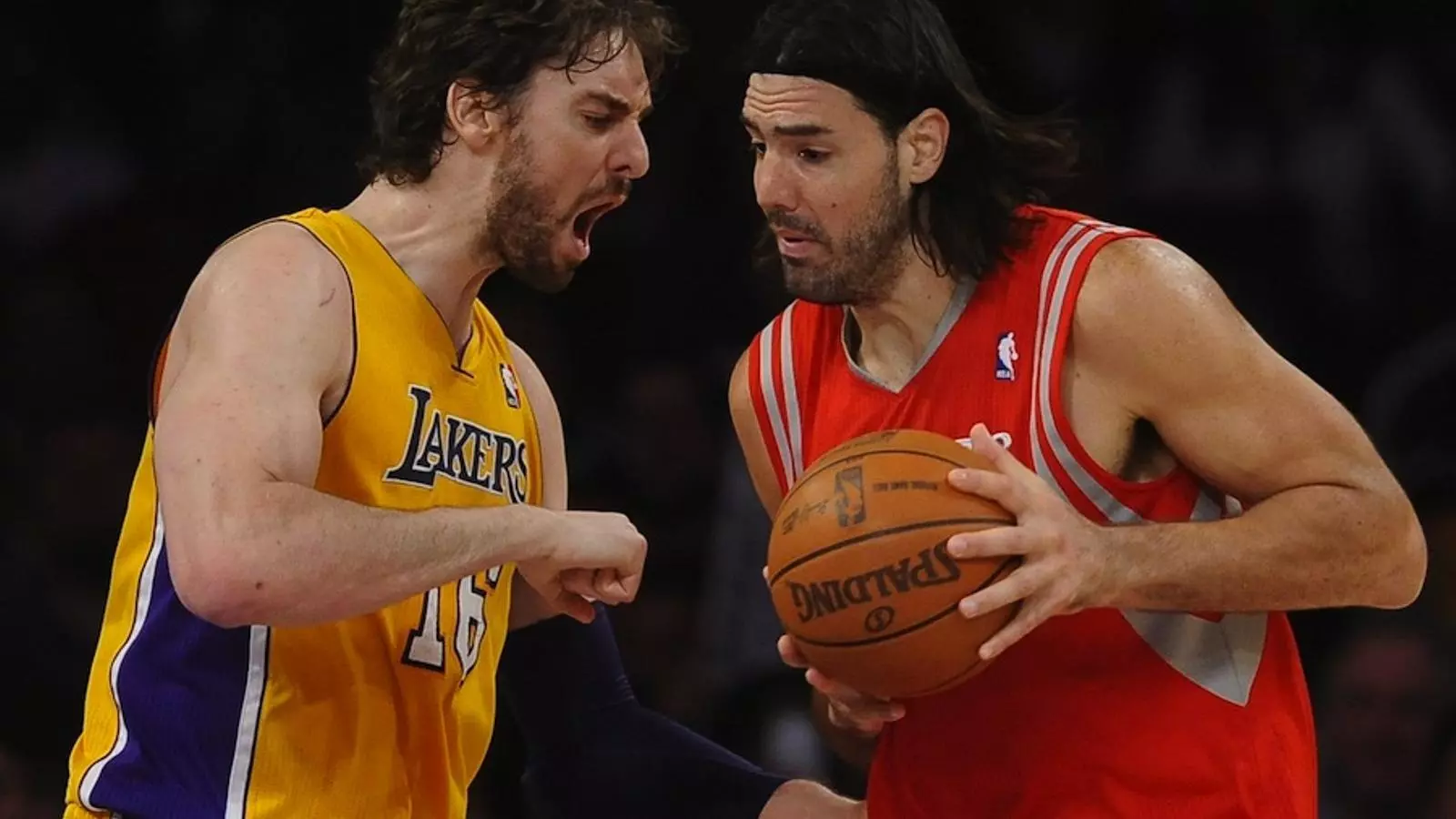Pau Gasol (Lakers) i Luis Scola (Rockets)