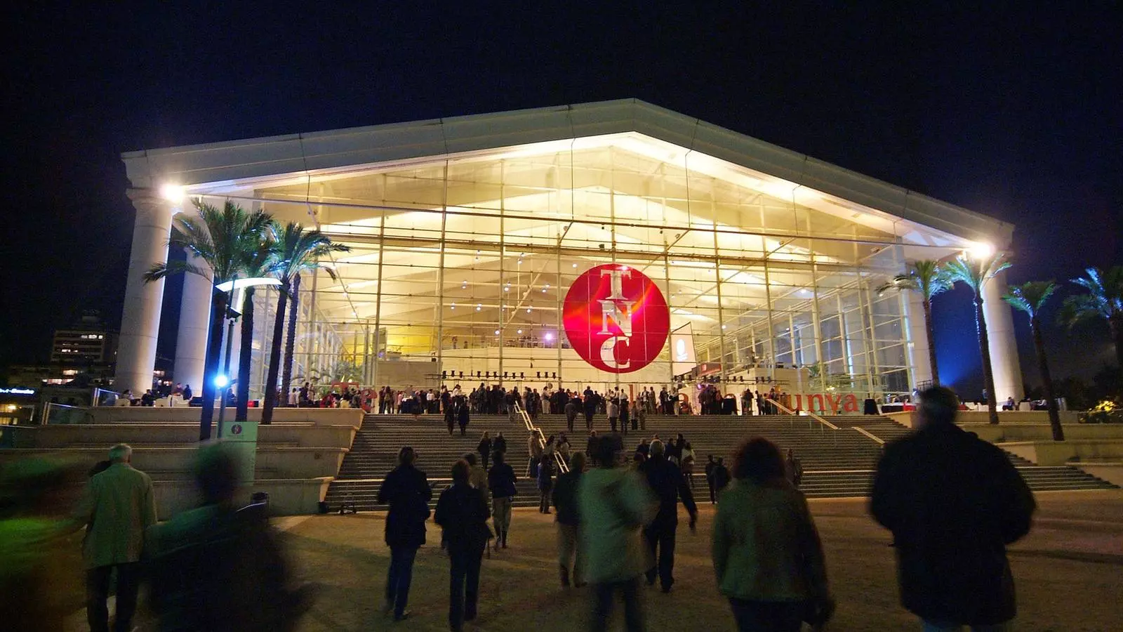 El TNC es planteja tancar una sala i suspendre el T6