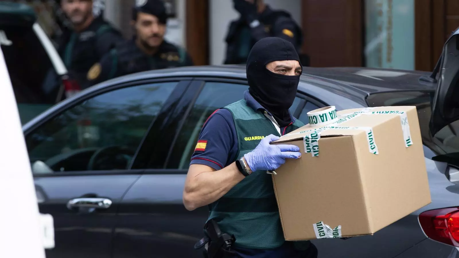 Agentes de la Guardia Civil durante el operativo del 23 de septiembre de 2019 contra los CDR