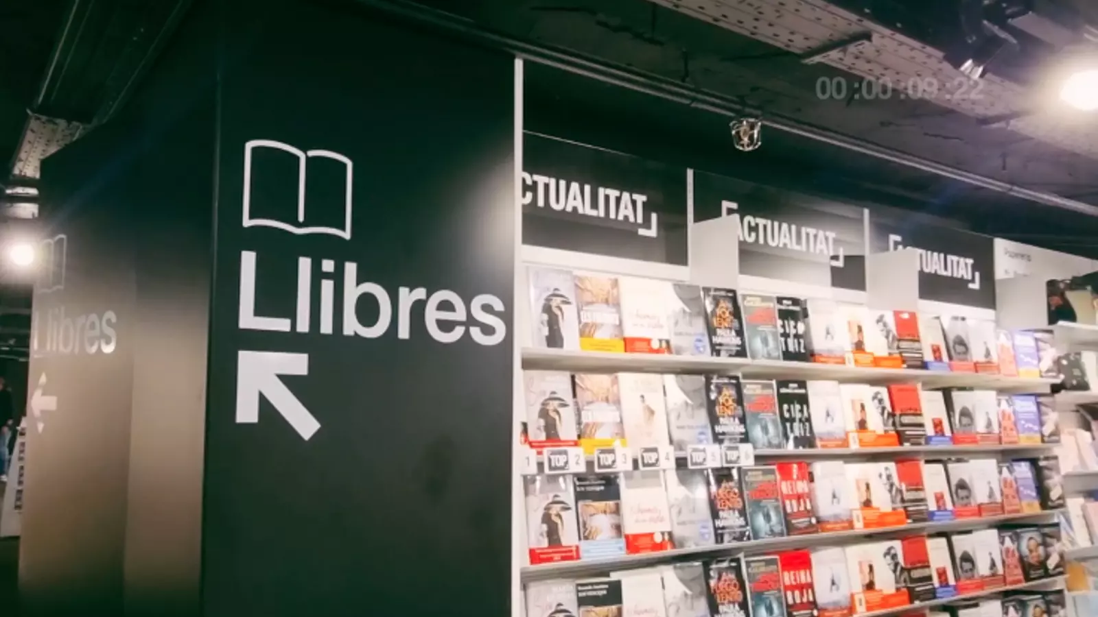 Literatura andorrana a l'FNAC de Pyrénées.