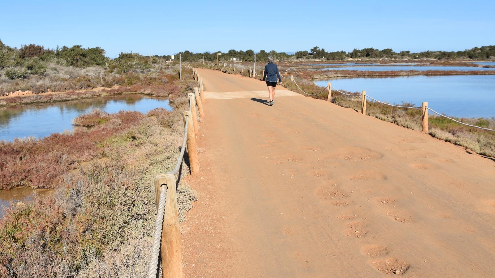Los Estanyets son unas salinas explotadas desde la época romana que dan nombre a la venta de Porto-salè (Portus salarius).