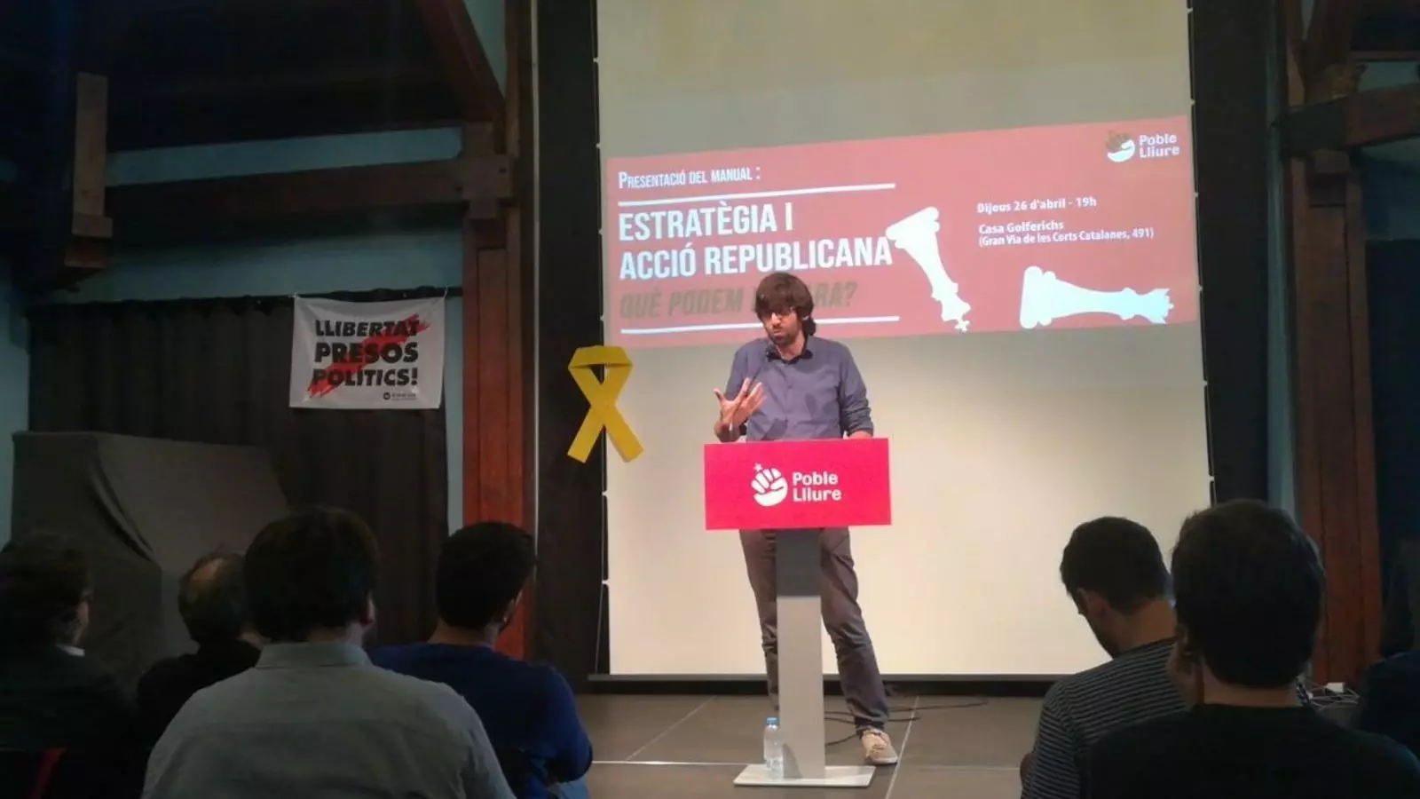 El portaveu de Poble Lliure, Guillem Fuster, en la intervenció a la casa Golferichs