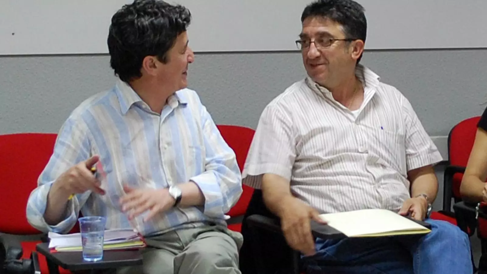 Els membres d'ES Esteve López i Josep Maria Cucalón durant una reunió del corrent.