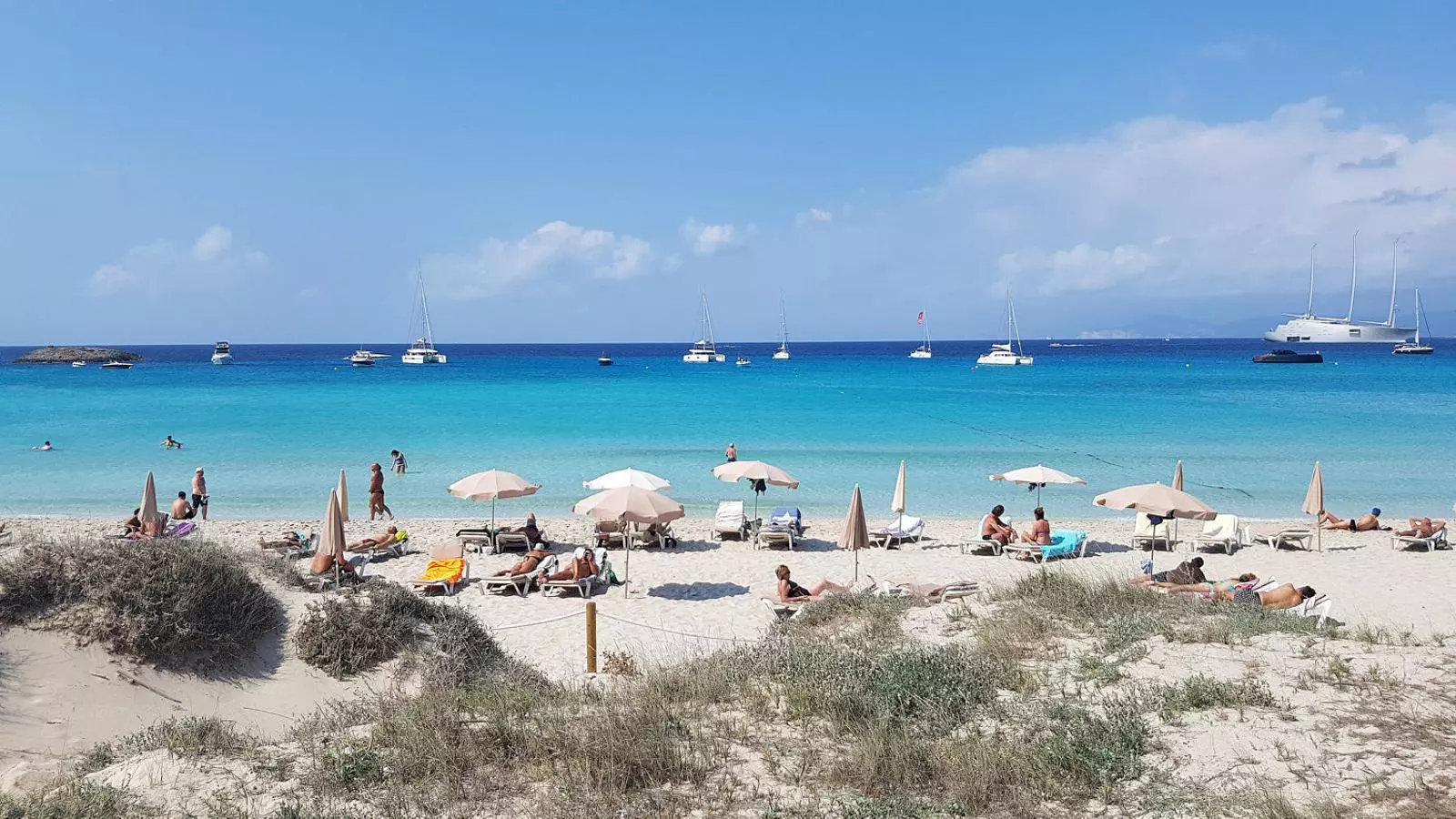Formentera posa un límit de 20.000 persones en l’ocupació turística