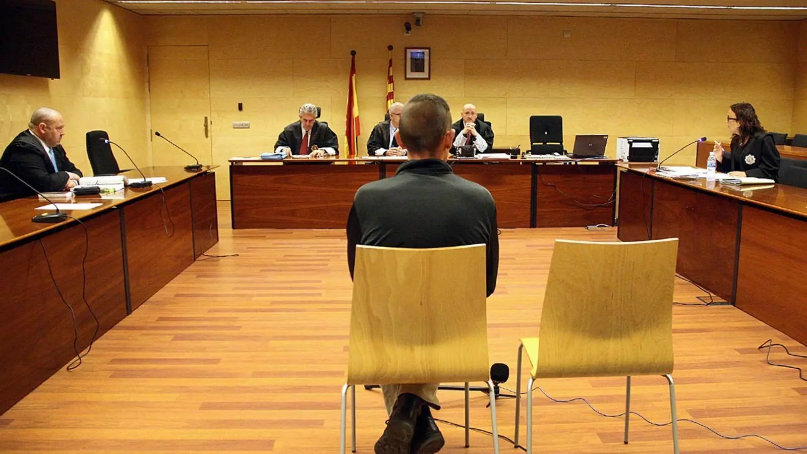 Els jutjats, el forat negre De la normalització del català