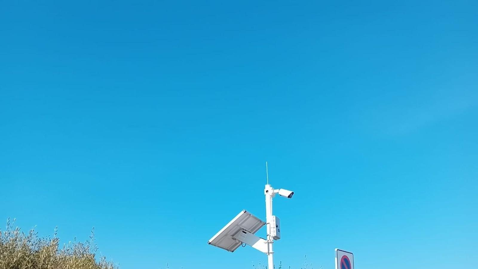 Überwachungskamera auf dem Trenc-Parkplatz