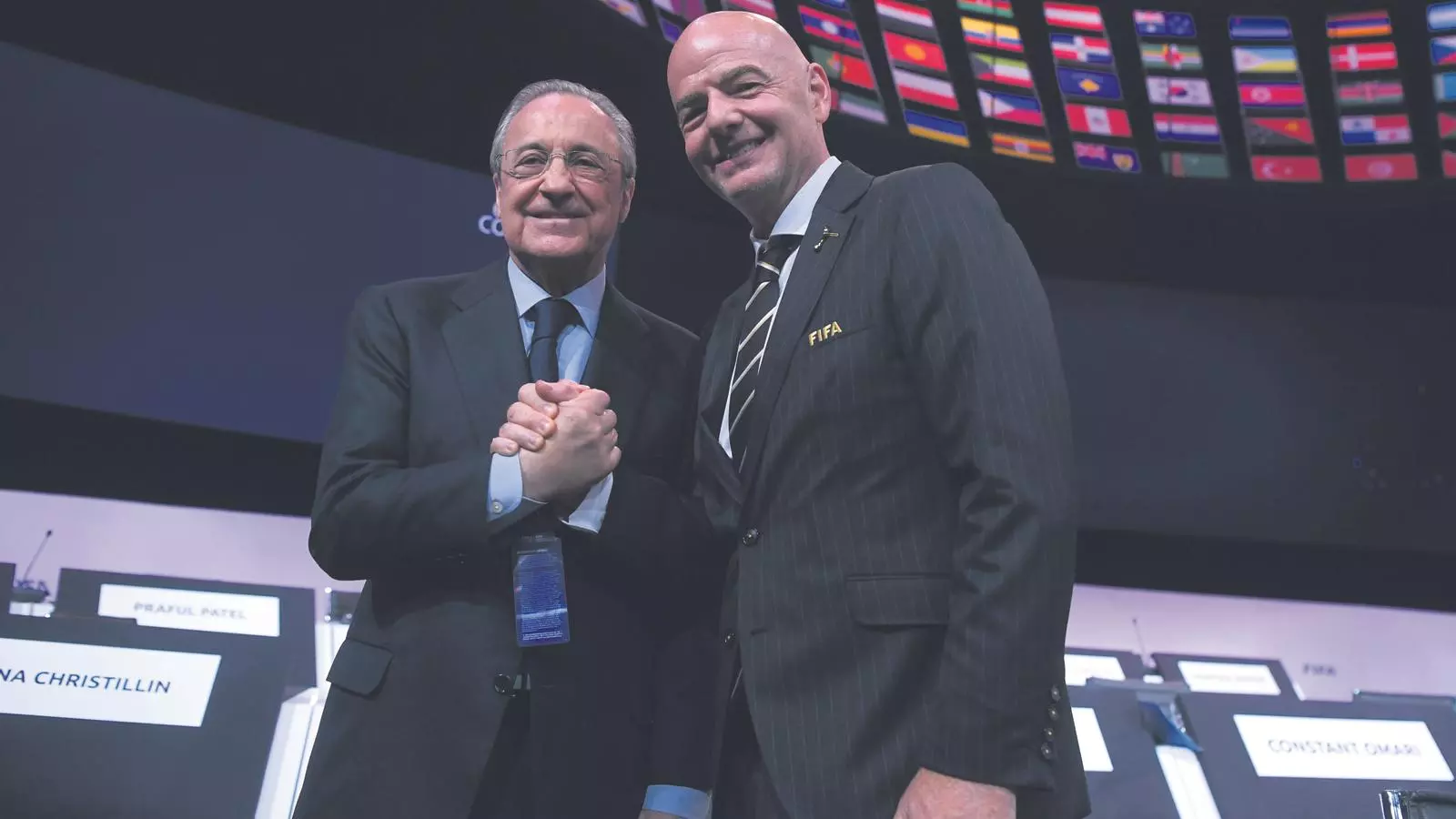 Florentino Pérez, president del Reial Madrid, i Gianni Infantino, president de la FIFA, en una imatge d'arxiu del 2019